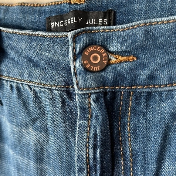 The Boy Jean Sincerely Jules Distressed NWT JEANS size 7/28
NWT - Picture 3 of 16